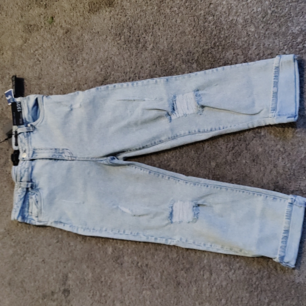 Kendall and Kylie mom jeans